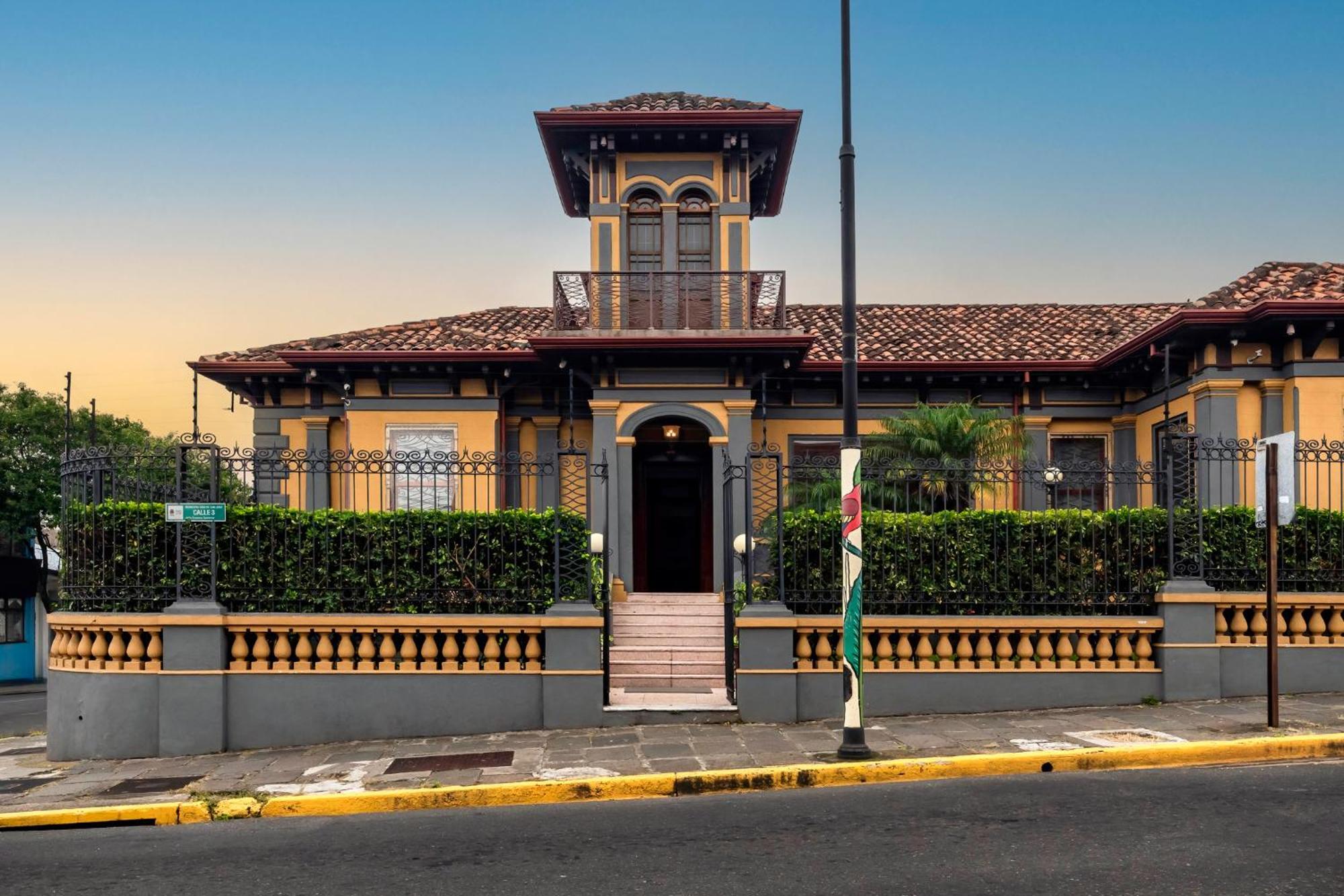 Hotel Majestad San José Exteriör bild